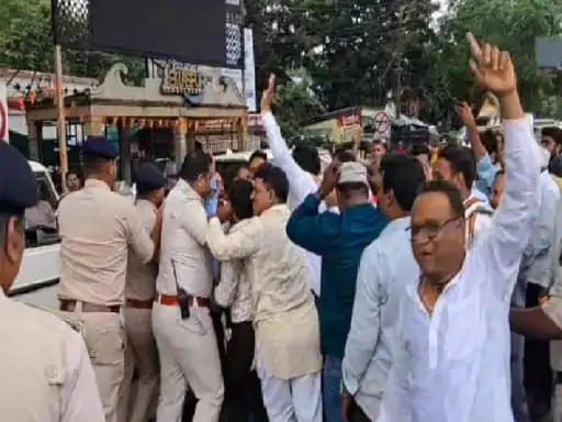 Yadav Community Protest: Yadav community took to the streets, burnt the effigy of the Home Minister, warned of agitation