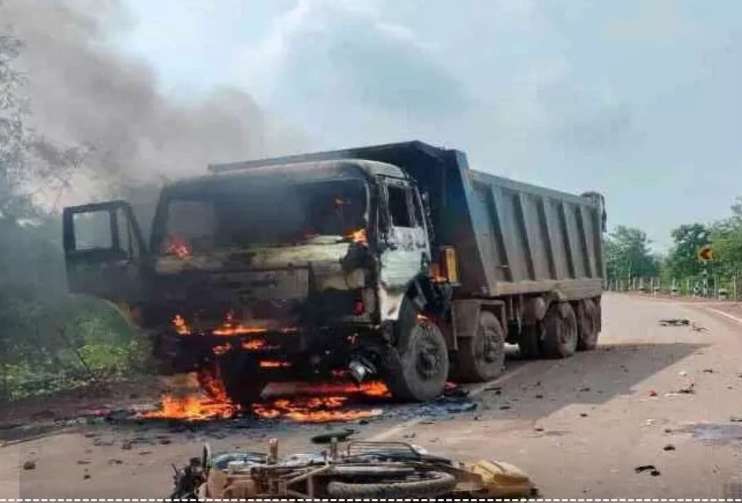 CG Road Accident: School student crushed by highway, angry villagers set the truck on fire