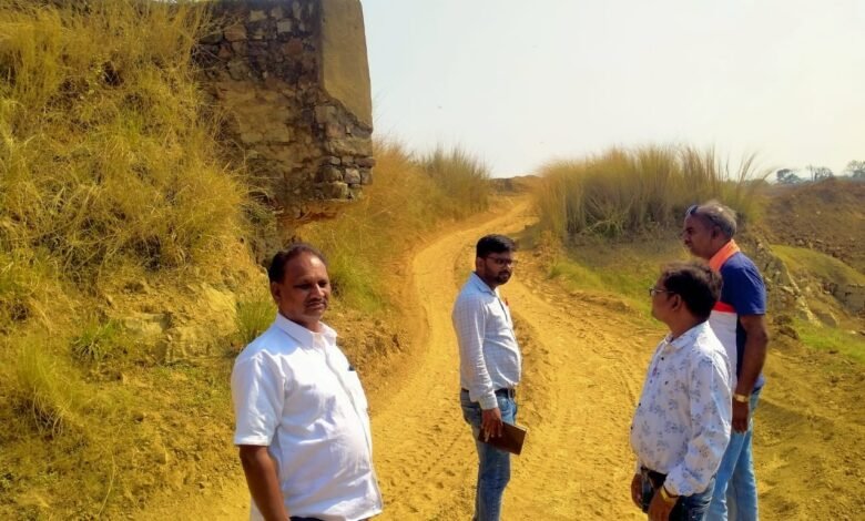 Katangi Nala : क्रशर मालिक ने कटंगी नाला अंदर में बने स्टॉपडैम को क्षतिग्रस्त कर रहा अवैध खनन 1 Katangi Nala