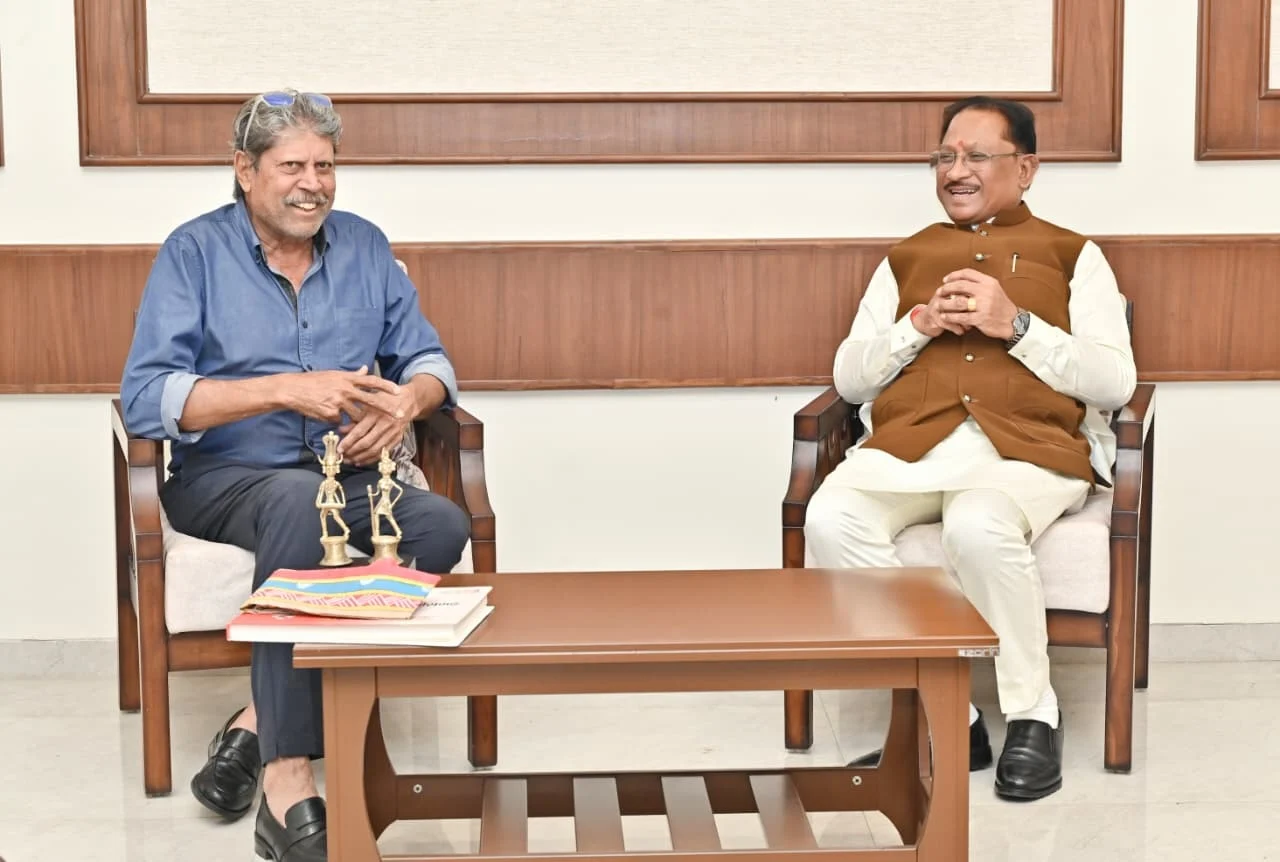 Kapil Dev Meets CM Vishnu Deo Sai
