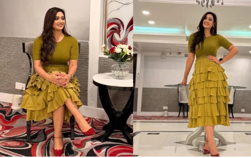 Shweta Tiwari Fashion Look