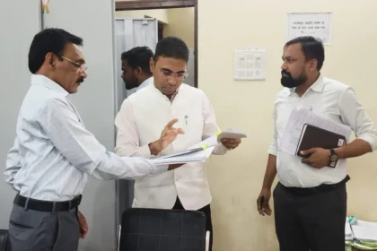 Collector Kuldeep Sharma