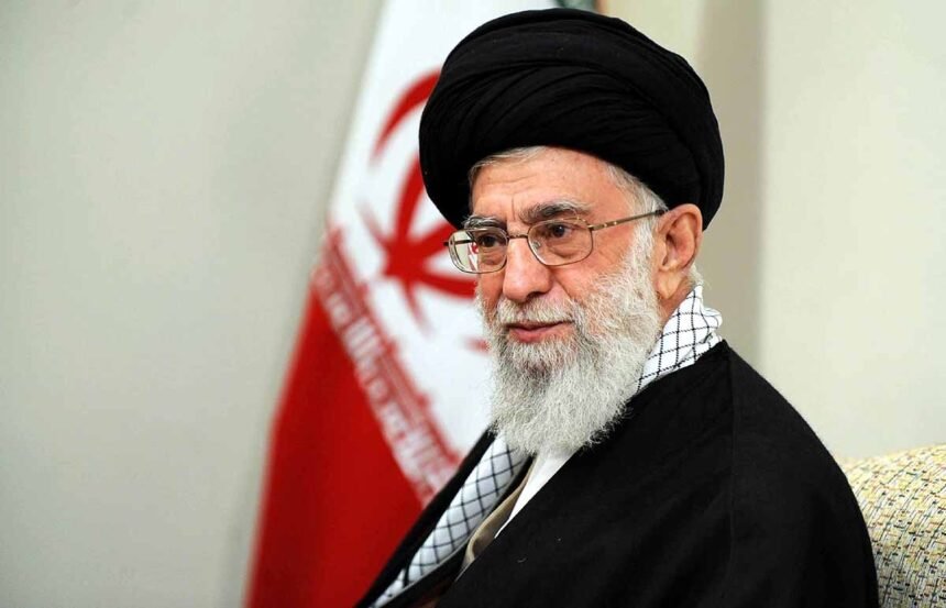Iran Khamenei Death : अमेरिका-इजराइल हमले में ईरानी सुप्रीम लीडर खामेनेई की मौत, बेटी-दामाद, बहू-पोती भी मारी गईं 1 Iran Khamenei Death