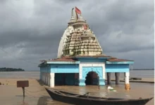 Porath Shiv Temple Duba : उफान पर महानदी, खेत-खलिहान जलमग्न, पोरथ स्वयंभू शिव मंदिर भी डूबा