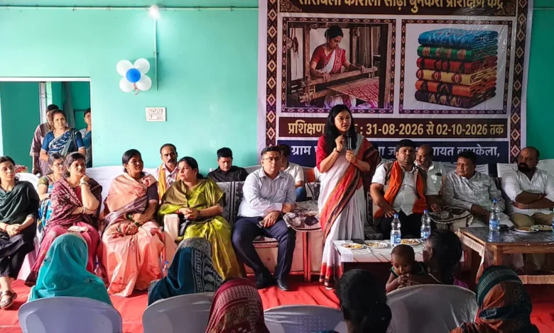 Kaushali Saree Training : कंडोला में शुरू हुआ कौशली साड़ी बुनकरी प्रशिक्षण, महिलाओं को मिलेगा हुनर और रोजगार का मंच