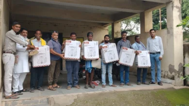 DMF Sprayer Machine Distribution : चहेतों में बंटी स्प्रेयर मशीन! वंचित किसानों का दल पहुंचा सारंगढ़ कलेक्ट्रेट