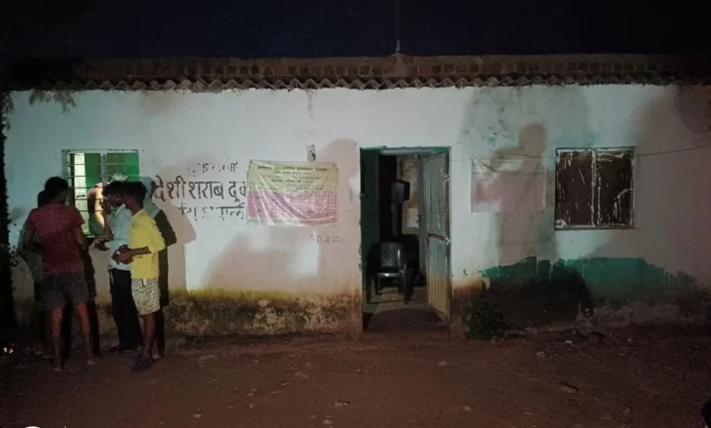 Dongripali Liquor Shop News : डोंगरीपाली शराब दुकान में ठंडी बीयर के लिए तरस रहे ग्राहक