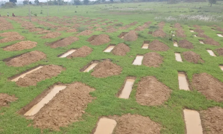 Water Conservation Raigarh : ढलानों पर बनेंगे 16,873 ट्रेंच, 52.55 लाख रुपये होंगे खर्च; संवरेंगे खेत और गांव