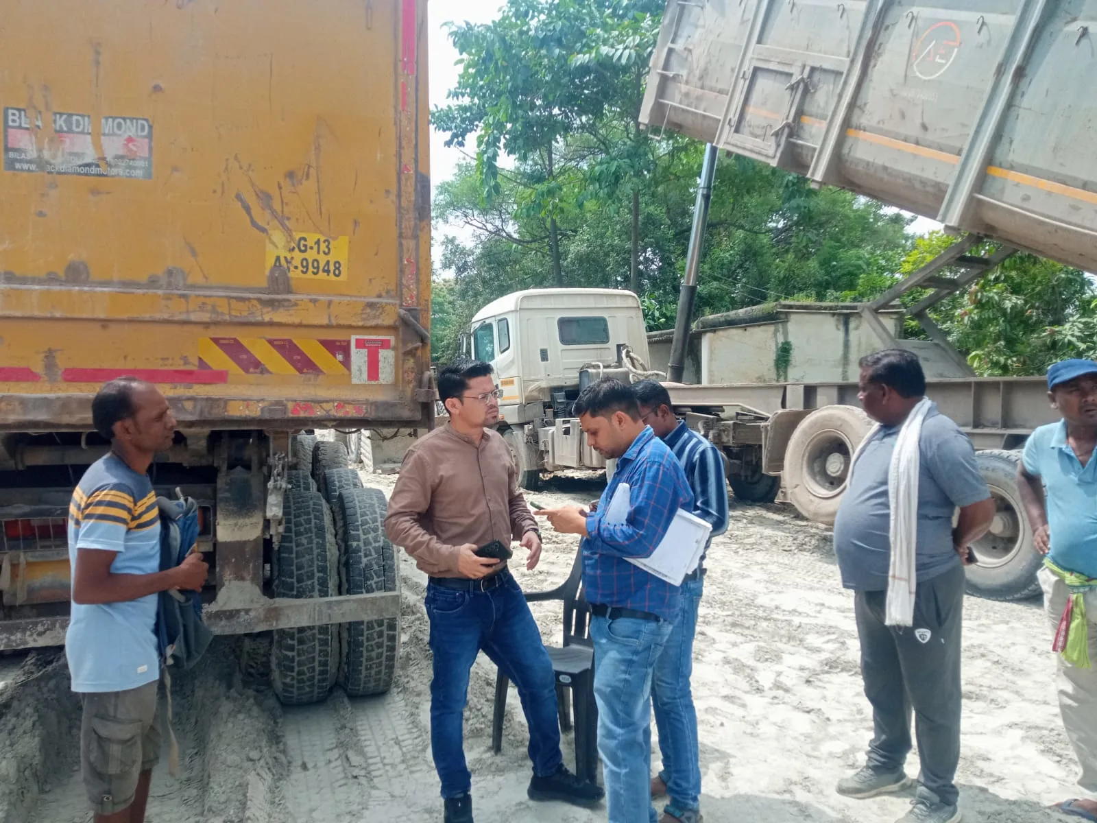 Katangpali Flyash News : आशीष गोयल माइंस का कारनामा! 500 गाड़ियों की राख पानी में बहाई, 6 वाहन जब्त