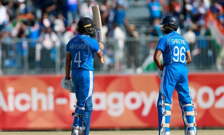 India vs Pakistan Live Score : भारत ने खड़ा किया विशाल स्कोर, अभ‍िषेक के बाद त‍िलक-दुबे की आंधी, पाक‍िस्तान का सरेंडर